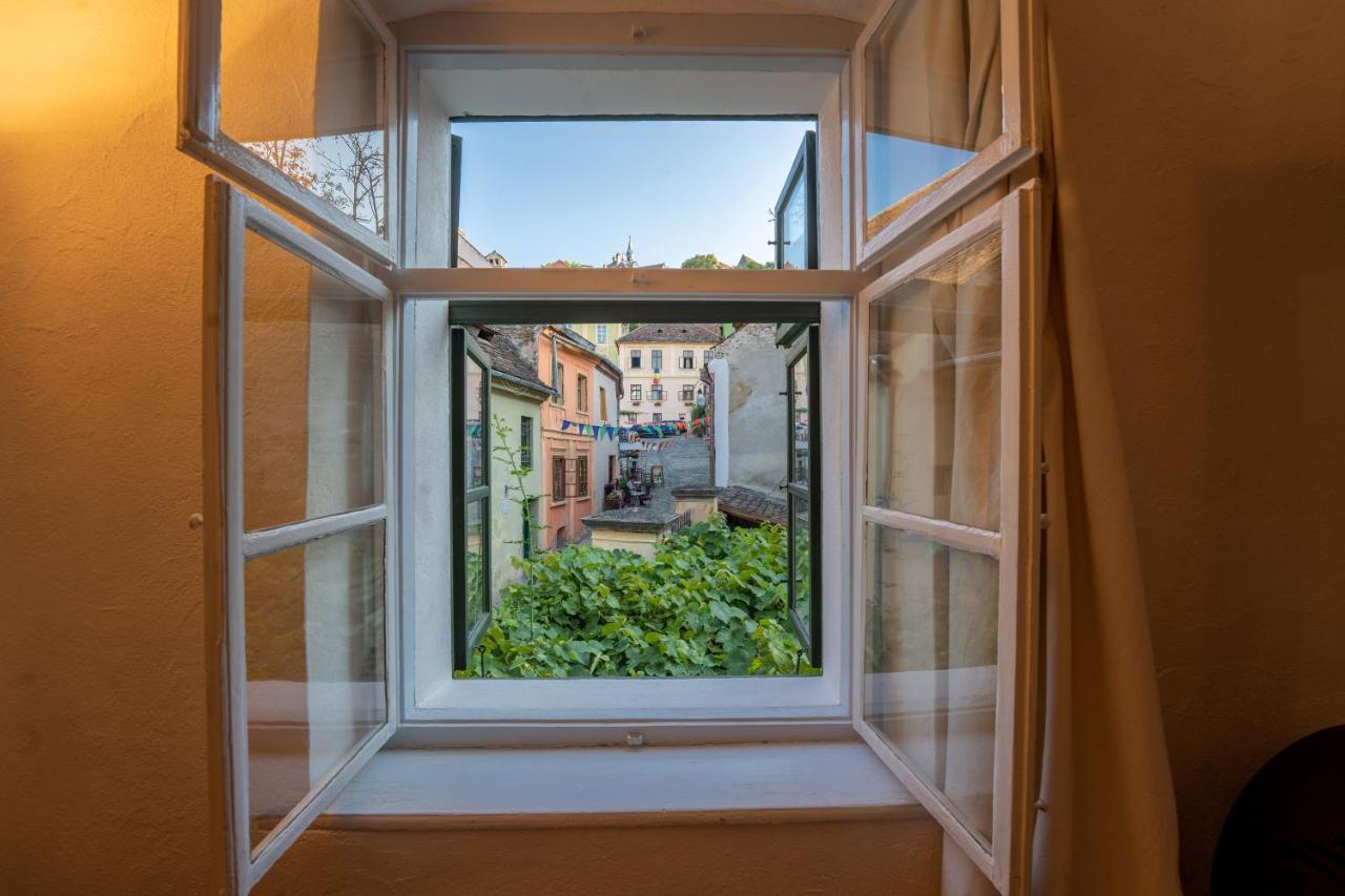 Casa Josef Bacon - La Strada - Aparthotel Sighisoara Exterior photo